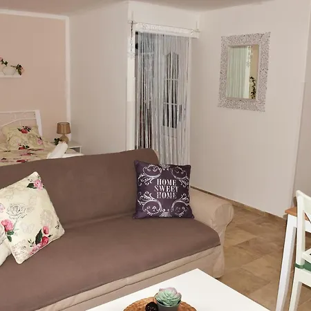 アパート Borovi *